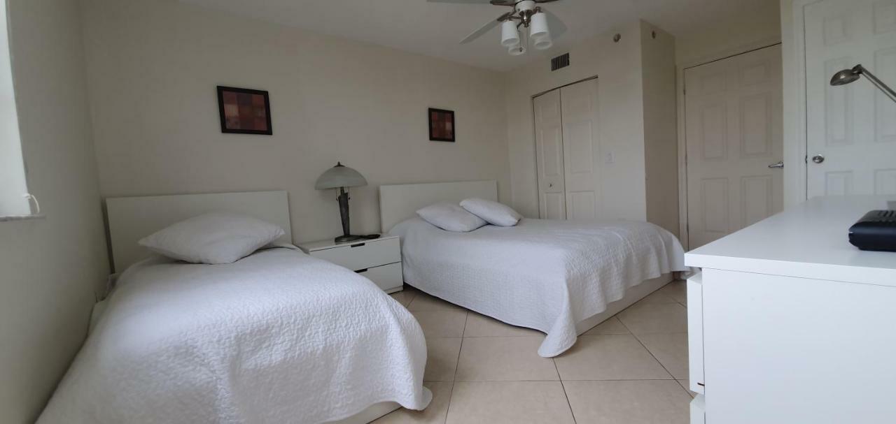 Yacht Club Aventura 2BR + 2BA Appartement Miami Buitenkant foto