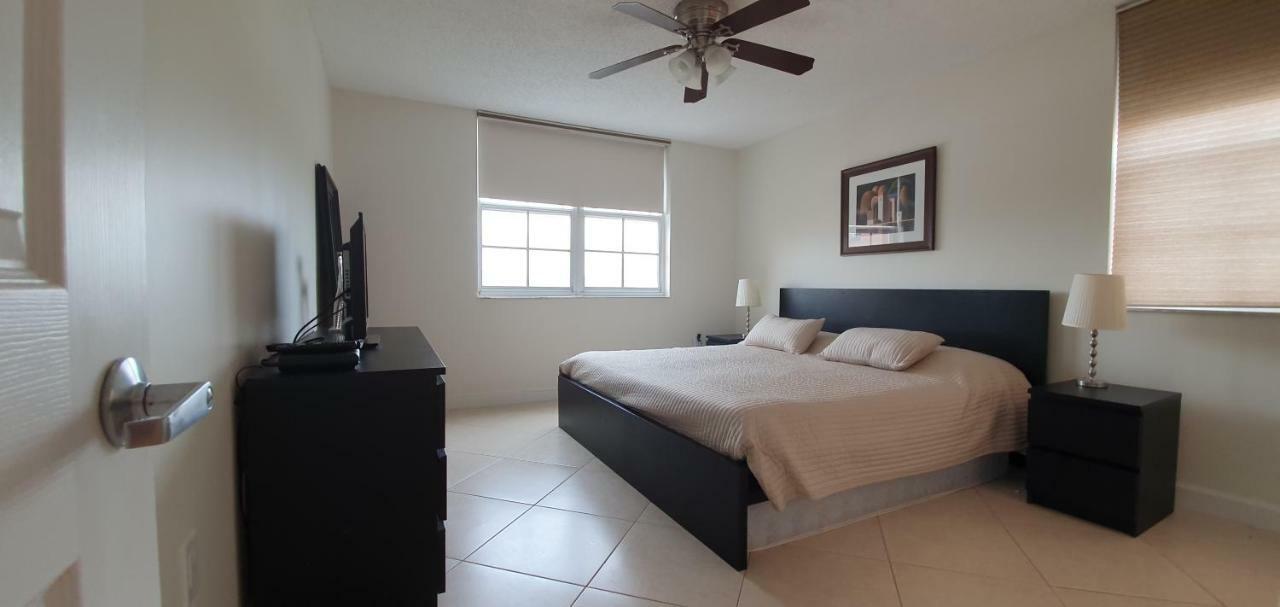 Yacht Club Aventura 2BR + 2BA Appartement Miami Buitenkant foto