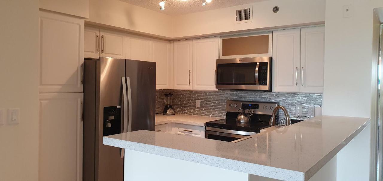 Yacht Club Aventura 2BR + 2BA Appartement Miami Buitenkant foto