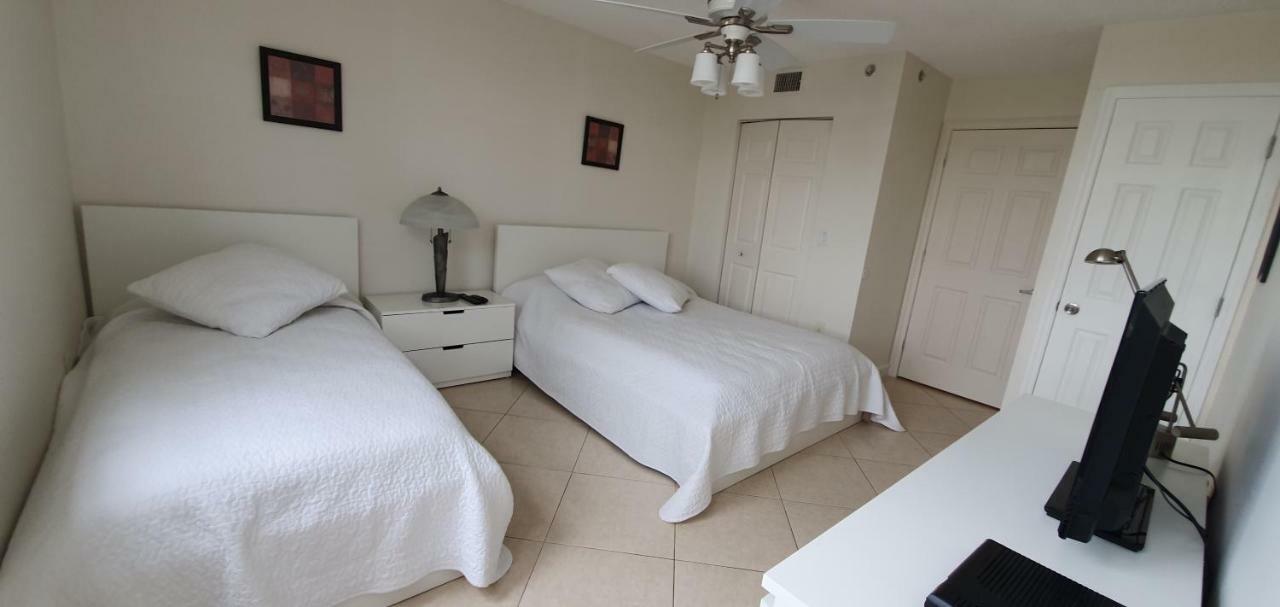 Yacht Club Aventura 2BR + 2BA Appartement Miami Buitenkant foto